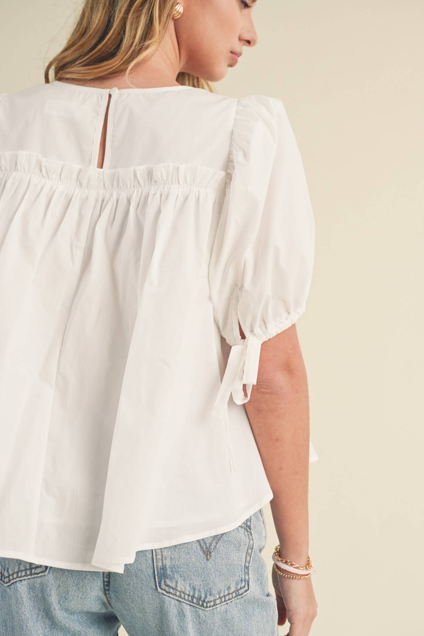 &MERCI - Wholesale Blouse - Women's - TIERED SHIRRING PUFF SLEEVE TOP MTP308154