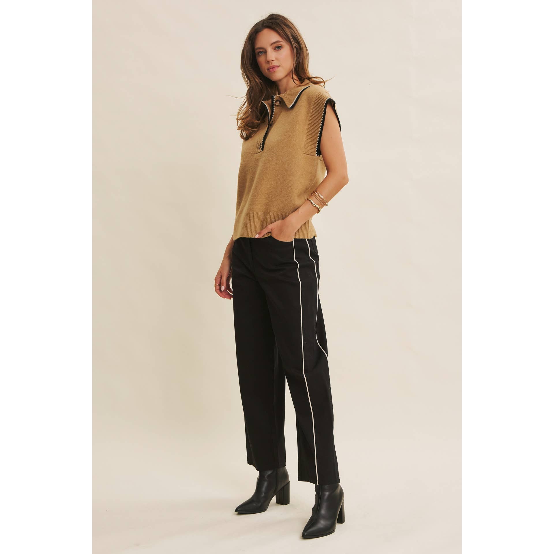 in february - Wholesale Pants - Women's - CLASSIC MEETS ELEVATED CAUSUAL PIPED TWILL BARREL-LEG PANTS15