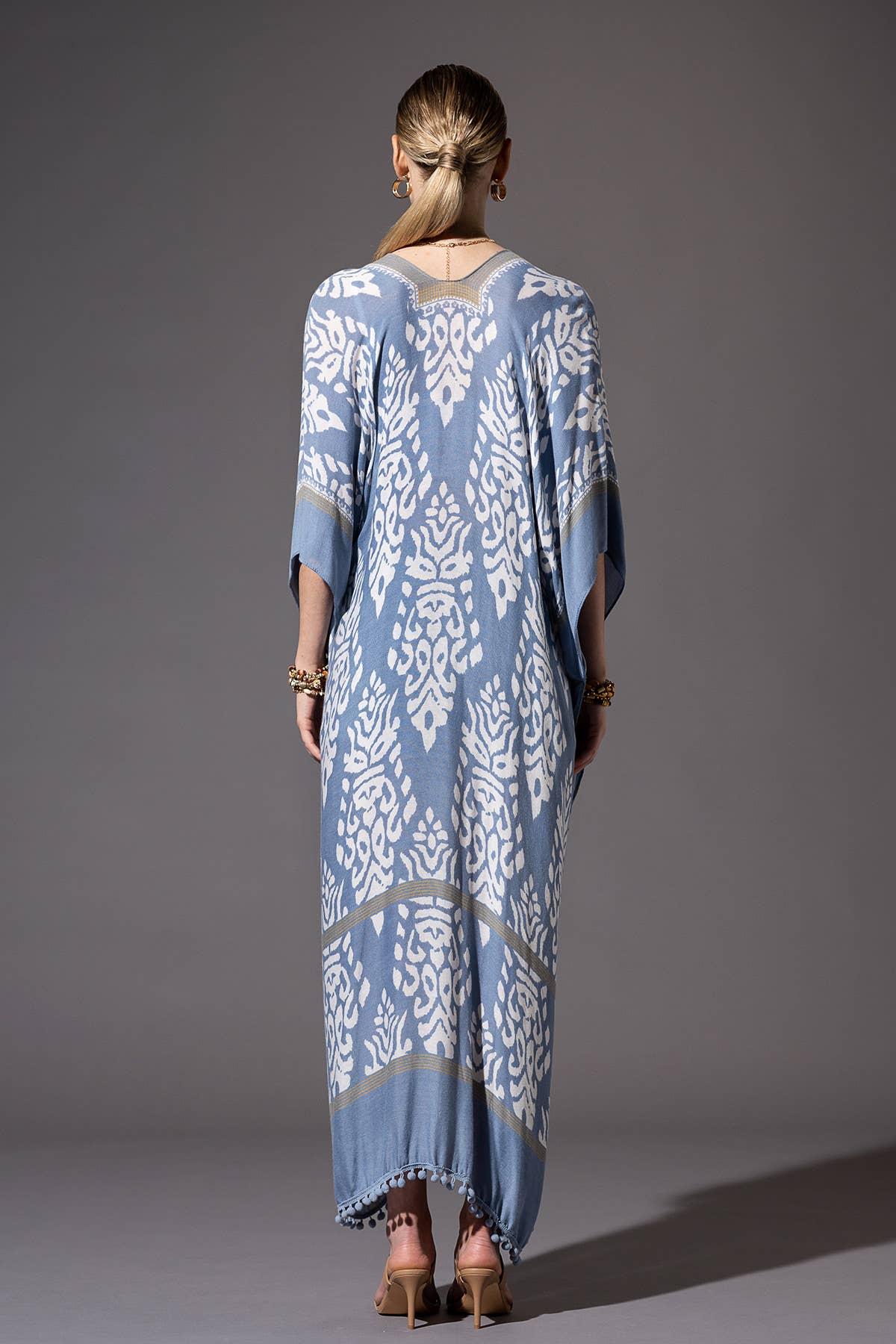 Urbanista – wholesale Kimono – Women's – Damask Print Kimono with Sleeves19