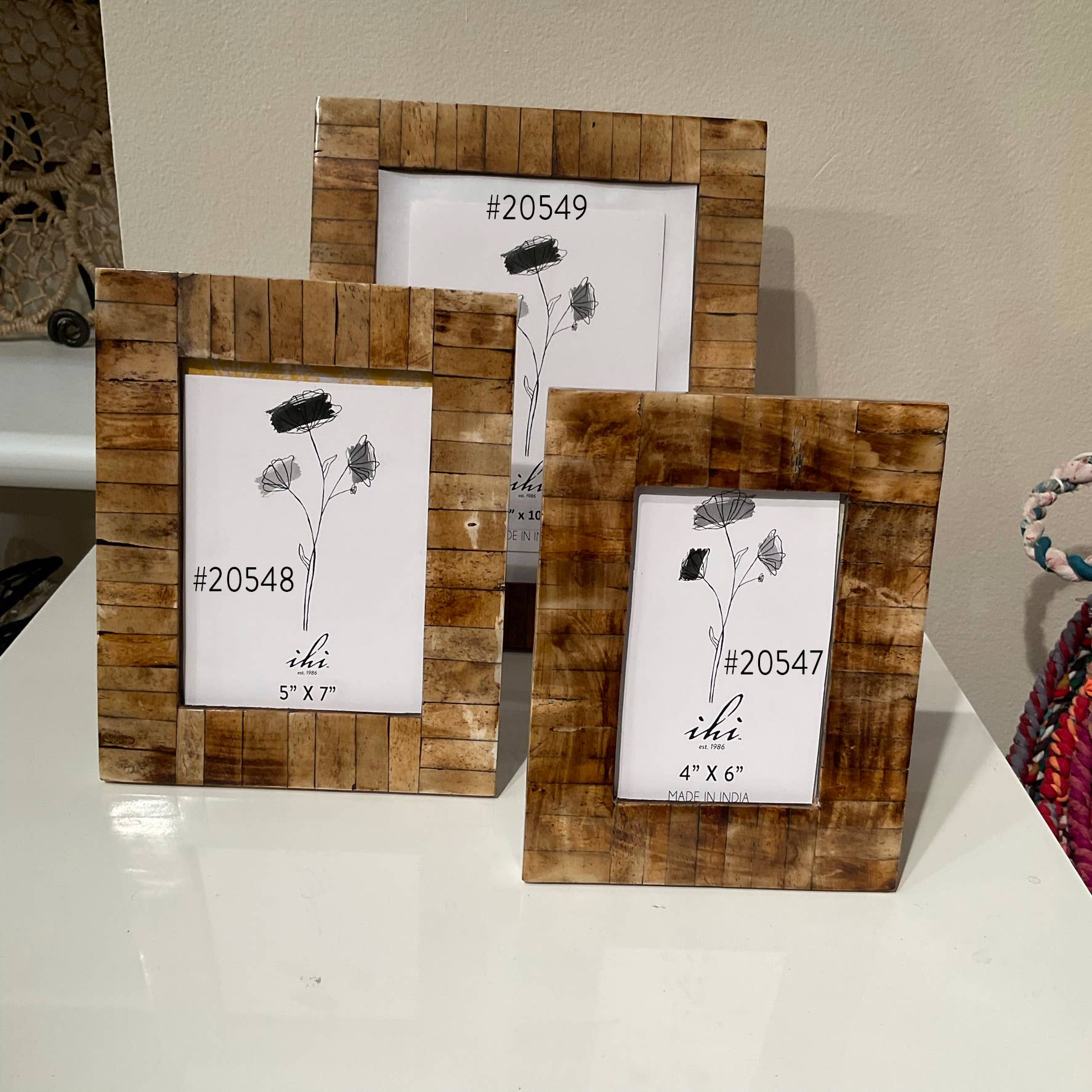 India Handicrafts Inc - Vente Cadres photos - Cadre en blocs d'os antique4