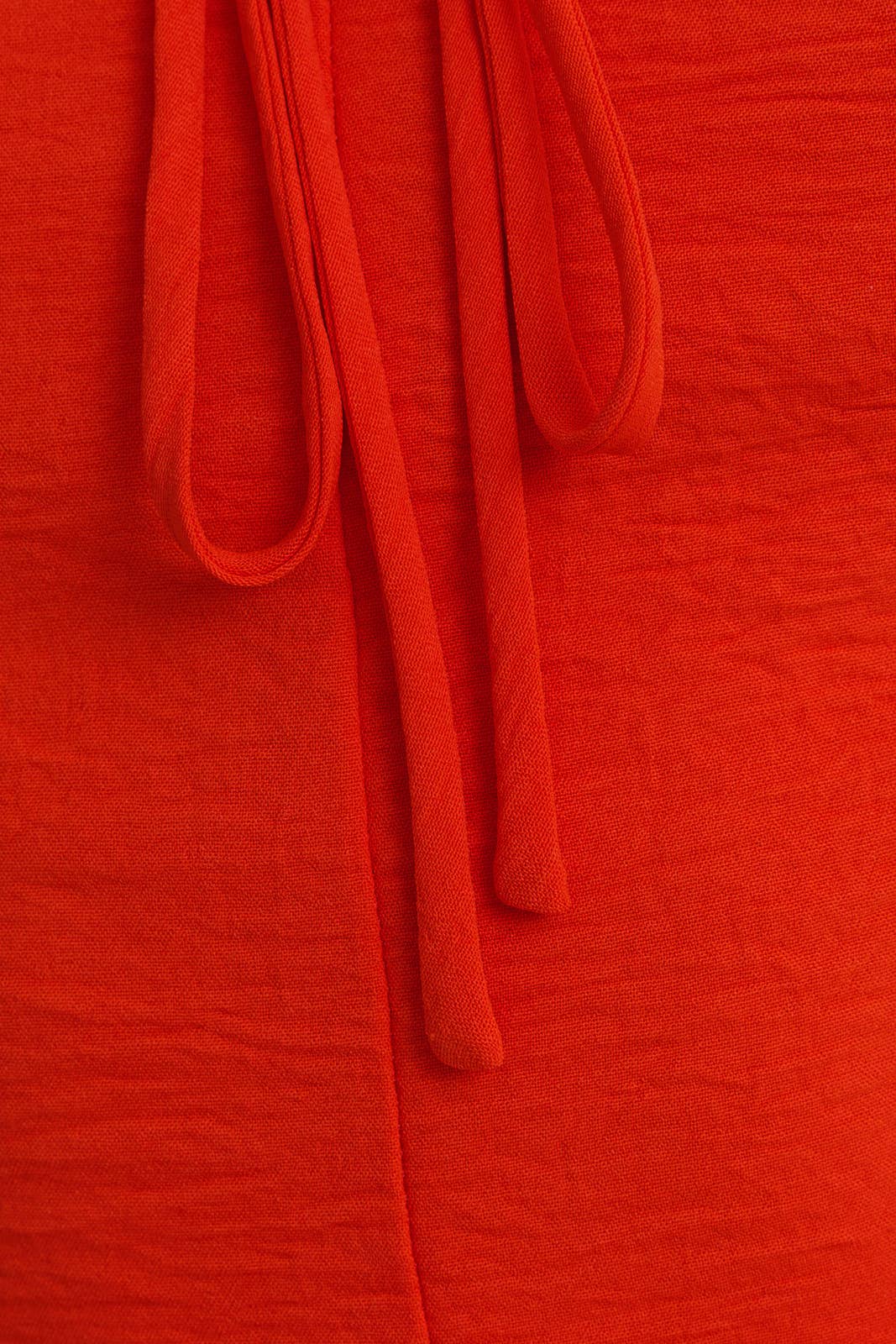 Rouge Haut à manches à volants avec encolure en cœur et nœud devant en vente sur Faire7