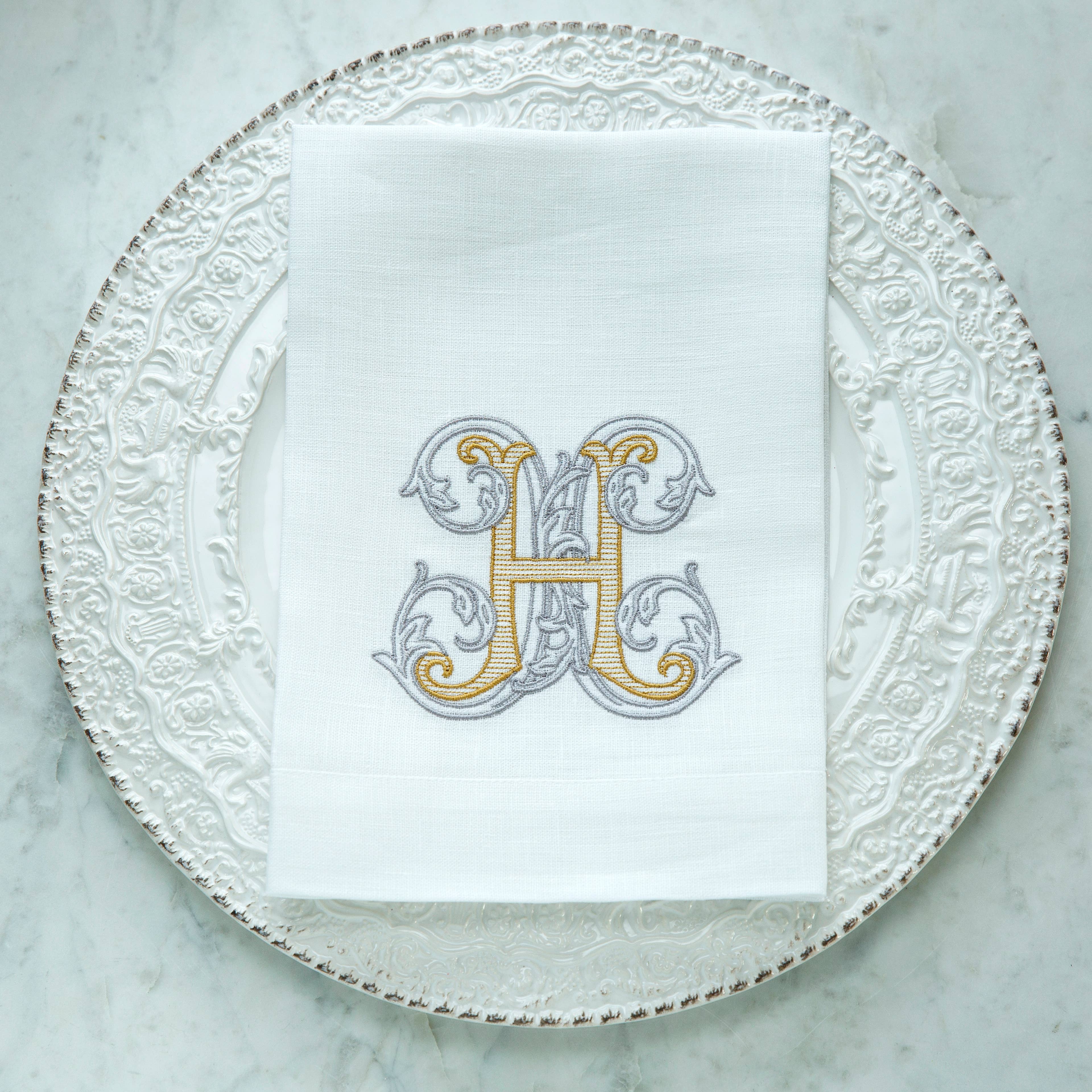 Arte Italica & Crown Linen Designs – Guardanapo e pano de jantar por atacado – Guardanapo Vintage Vine Monogram Tri-Dobre4