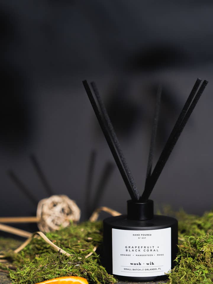 Grapefruit Black Coral | Diffuser | Matte Black w/ Reeds for wholesale by Wash and Wik