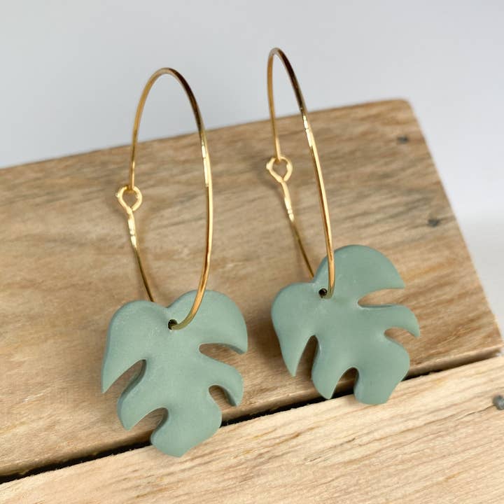 Monstera-bladeren for wholesale by Merry In May