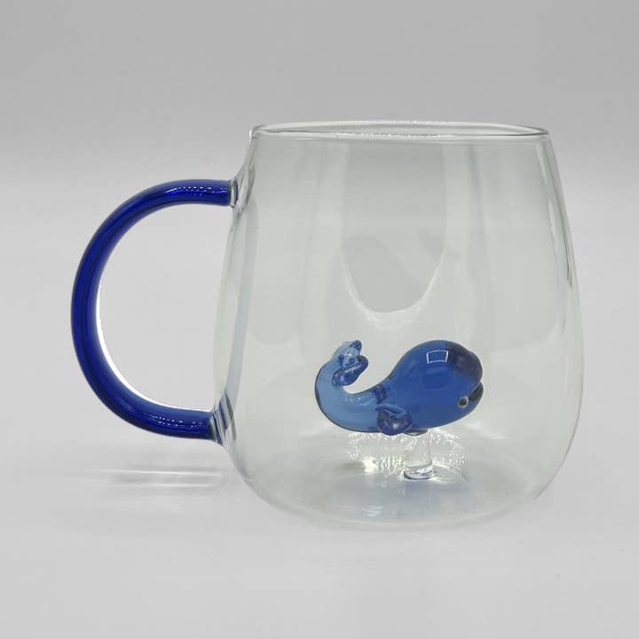 Glass cup with 3D figure – Whale – 380 ml for wholesale by cotonIQ
