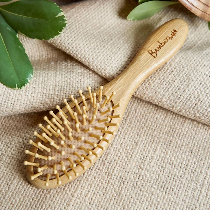 Spazzola per Capelli per Bambini in Bambù | Bestseller Regalo per la vendita all'ingrosso da parte di Bamboo Switch