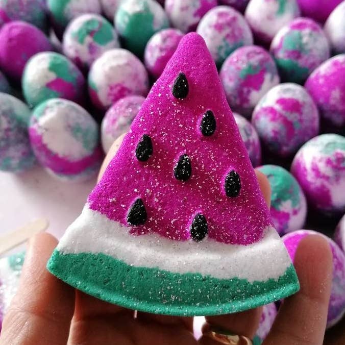 Unique creations soap company - Wholesale Bath bomb/fizz - PINK WATERMELON bath bomb0