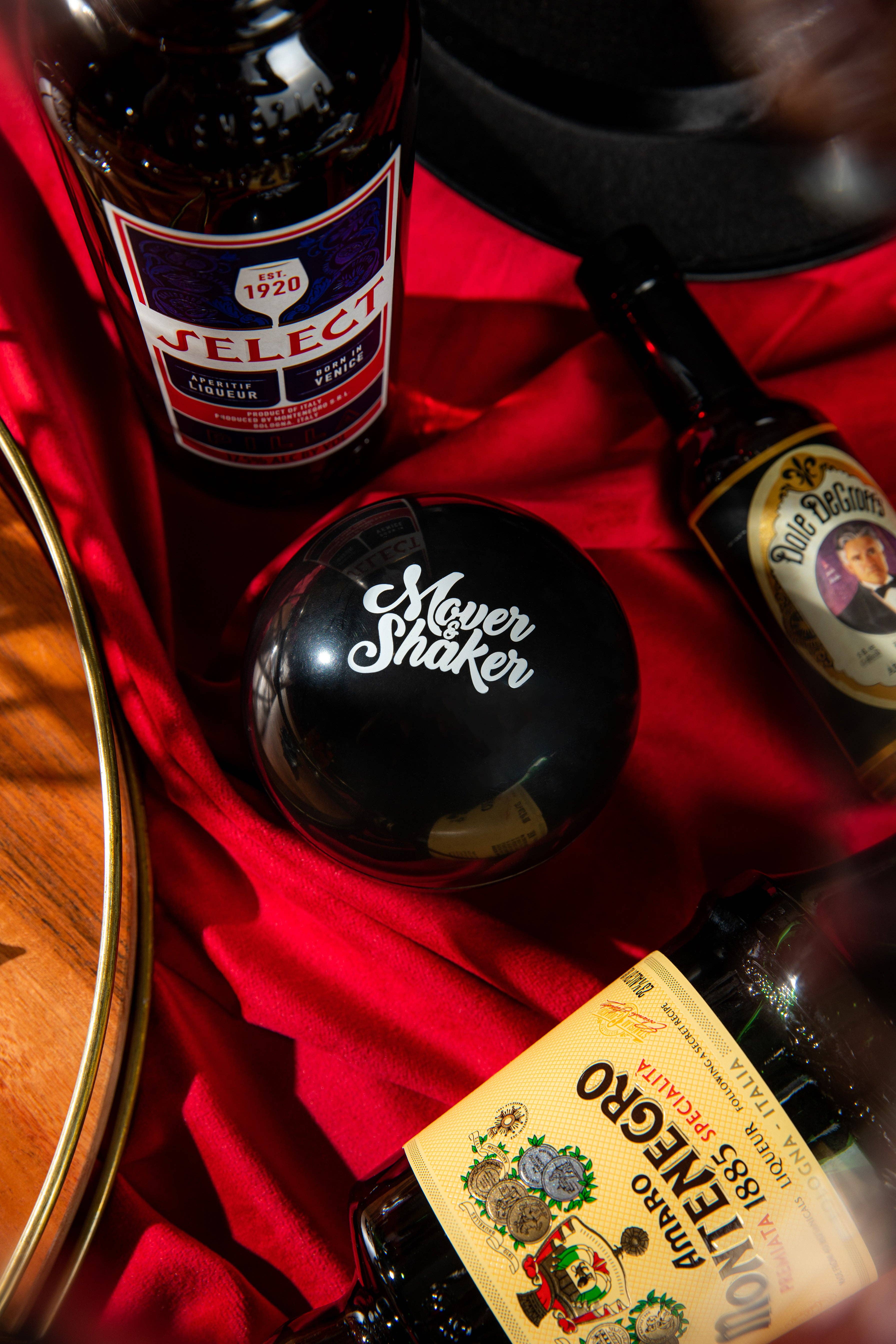 Mover & Shaker - Wholesale Dice - Classic 8 Ball7