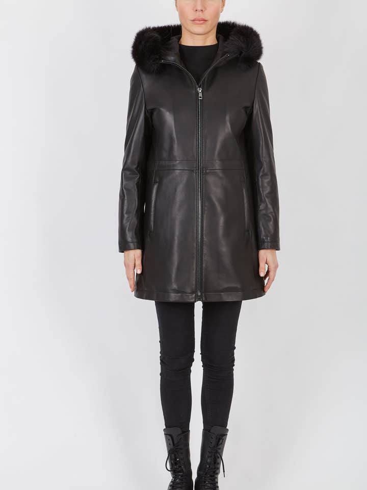 Leane for wholesale by Intuition Paris