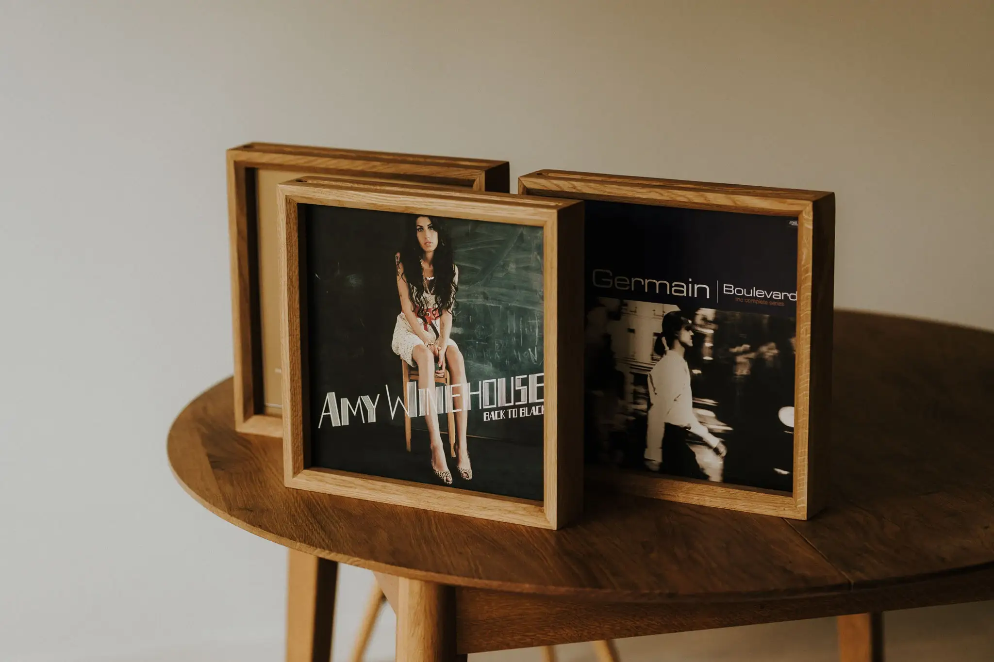 PromiDesign – Großhandel 3D-Wandkunst – Vinyl-Album-Wandrahmen, 12"-Plattenhüllendisplay, freistehend5