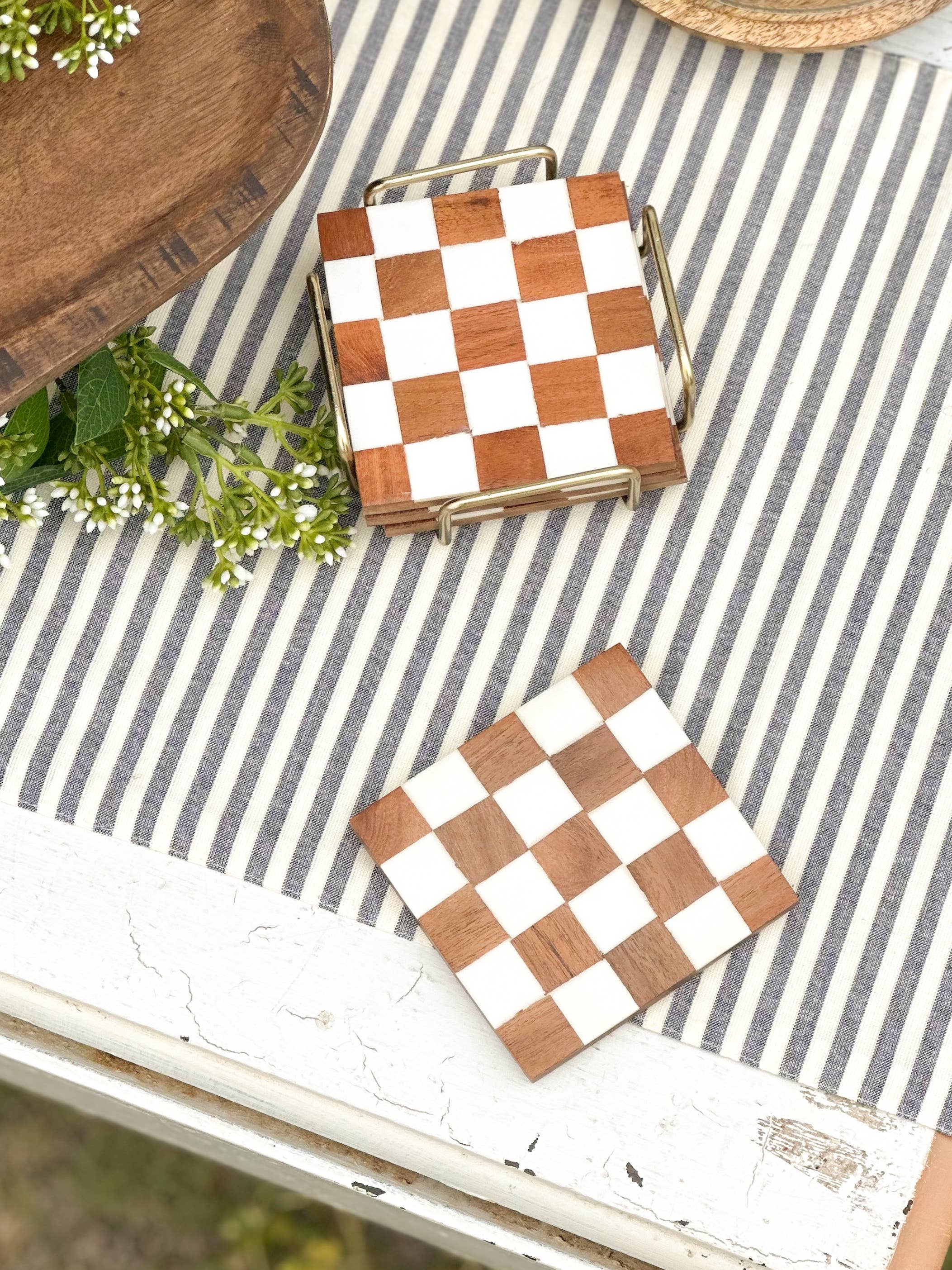 Made Market Co. – Engroshandel Bordskånere – Ternede træbrikker med holder7