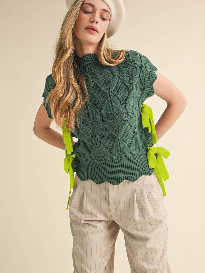 &MERCI - Wholesale Sweater Vest - Women's - MOCK NECK CROPPED SWEATER VEST MSW213338