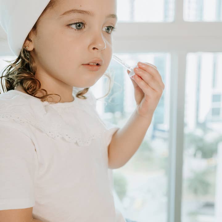 Jess Beauty Products, LLC - Wholesale Sunscreen - Sun Drop SPF 50+ Sunscreen Oil3