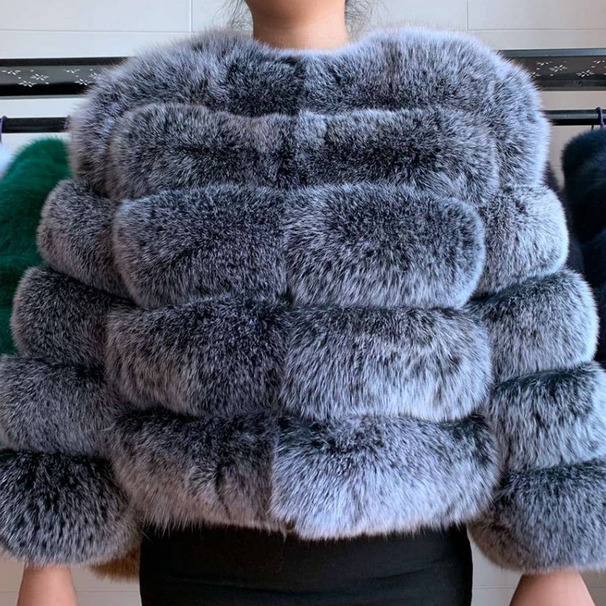 ACCITY - Wholesale Fur/Faux Fur Coat - Women's - Chic Faux Fur Coat Women Short Fluffy Jacket_CWMM90481