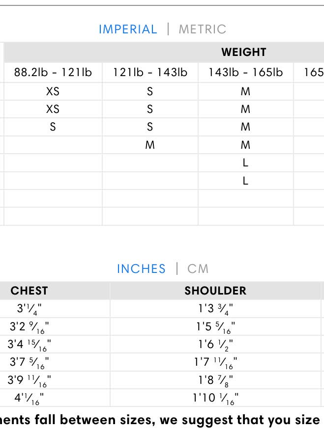 NOISSEY – Engroshandel T-shirt med print - Dame – Farverig kunstarmbånd og ring T-shirt4