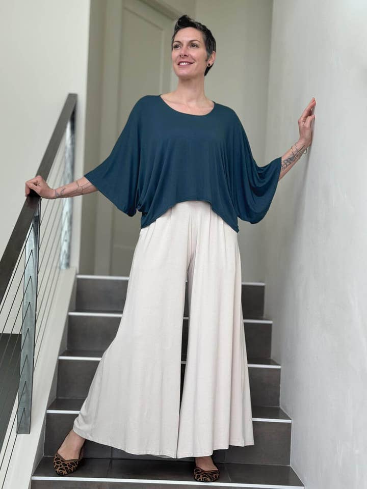 CARAUCCI - Wholesale T-Shirt - Women's - Swing Tee13