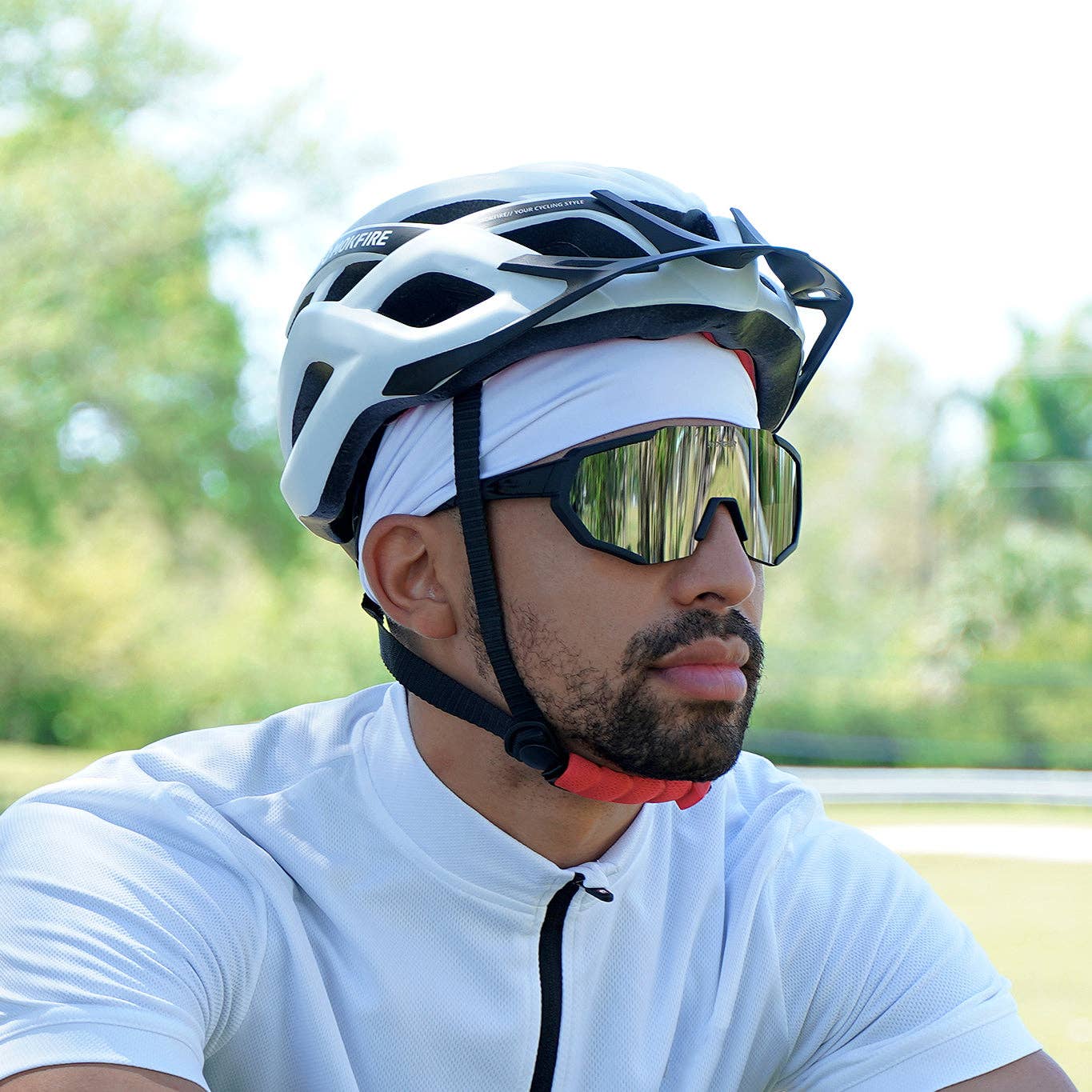 Blanco Diadema básica blanca de venta al por mayor en Faire5