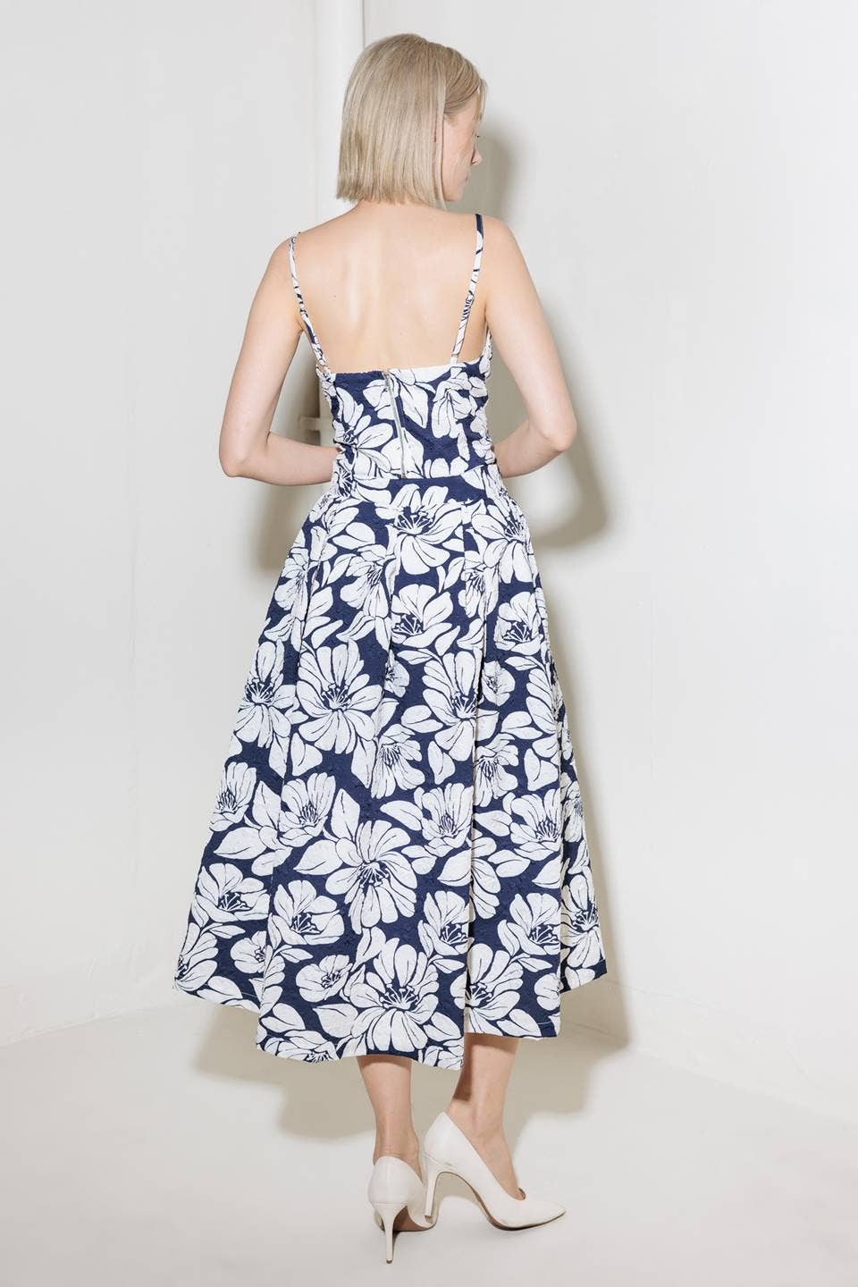 MARINA Top corto tejido con textura estampada - FT1451 AZUL MARINO de venta al por mayor en Faire5