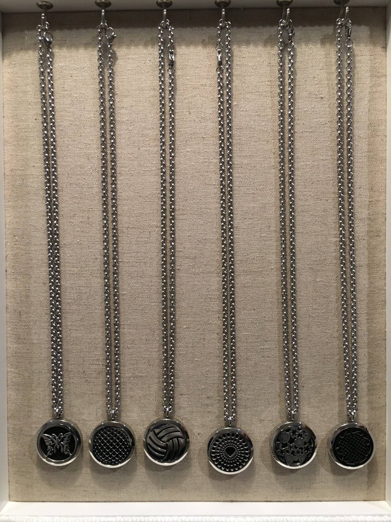 Baltic Essentials - Wholesale Aromatherapy Necklace - Essential Oil Pendant 316L Surgical Grade Diffuser Locket1