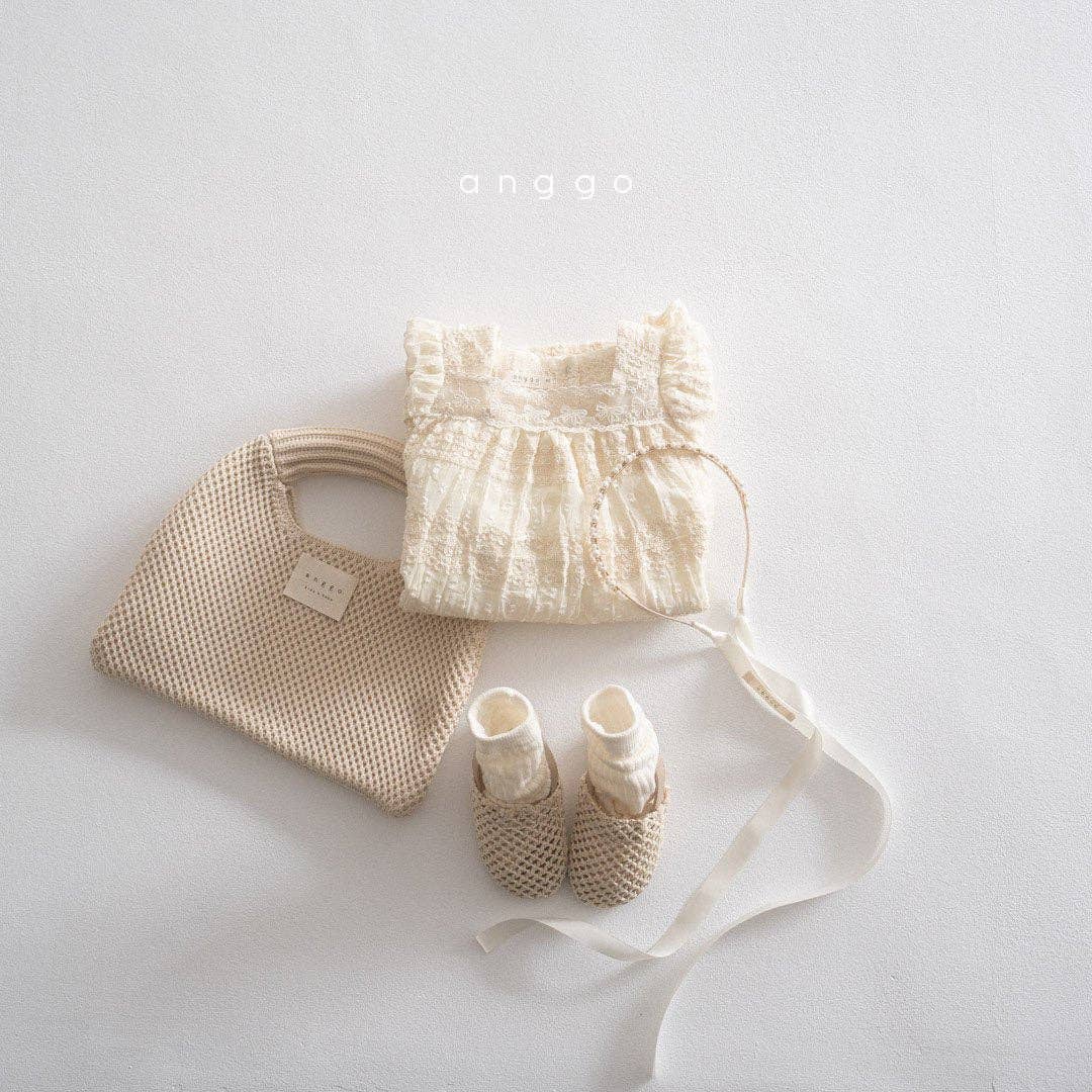 Cozy Kidz – wholesale Klänning – Barn – Ljus bomullsklänning för barn med puffärmar4