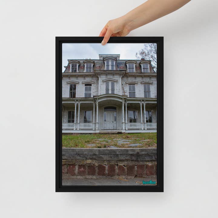 Lienzo enmarcado Casa Vieja para venta al por mayor de IszyBee Arts