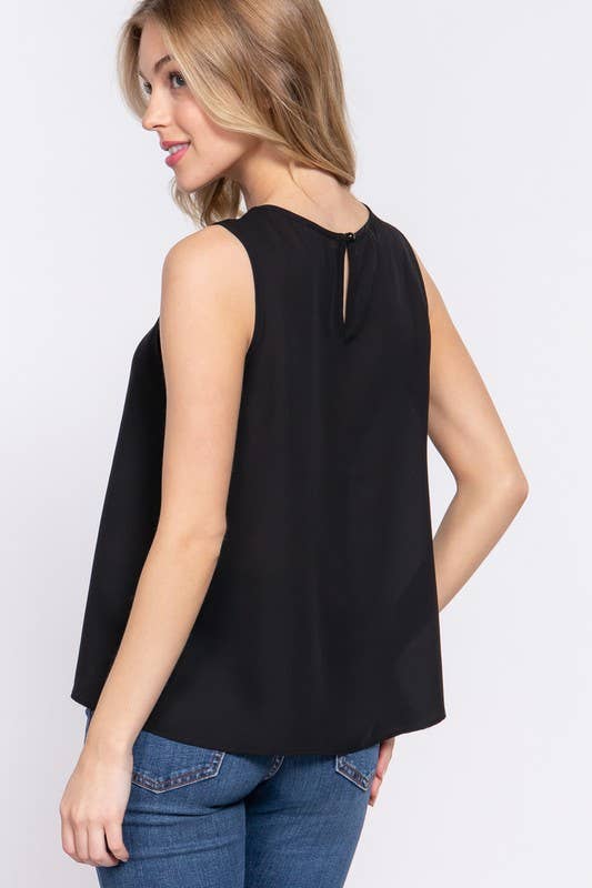 Active Basic | Active USA - Wholesale Blouse - Women's - Sleeveless Round Neck Woven Top1