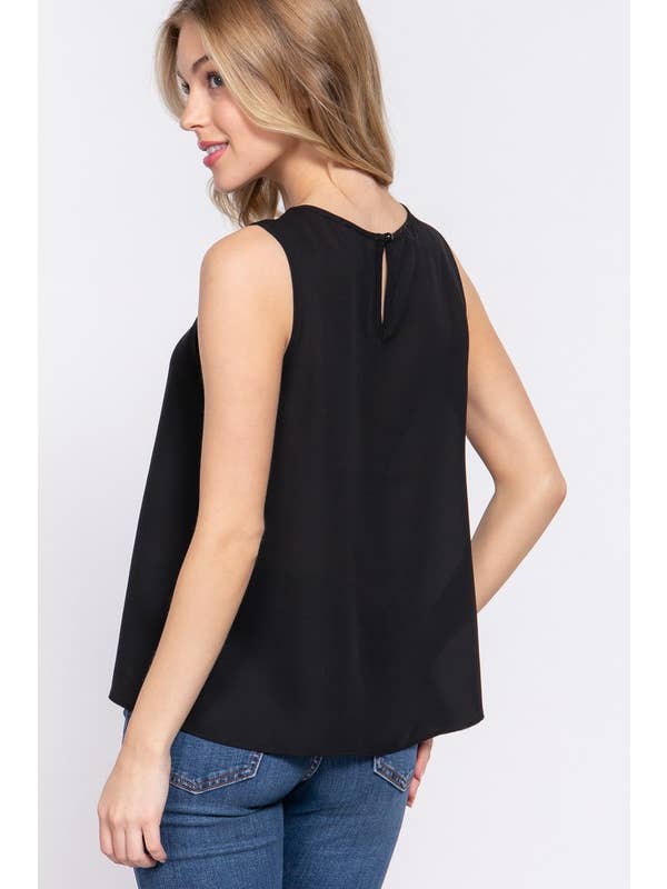 Active Basic | Active USA - Wholesale Blouse - Women's - Sleeveless Round Neck Woven Top1
