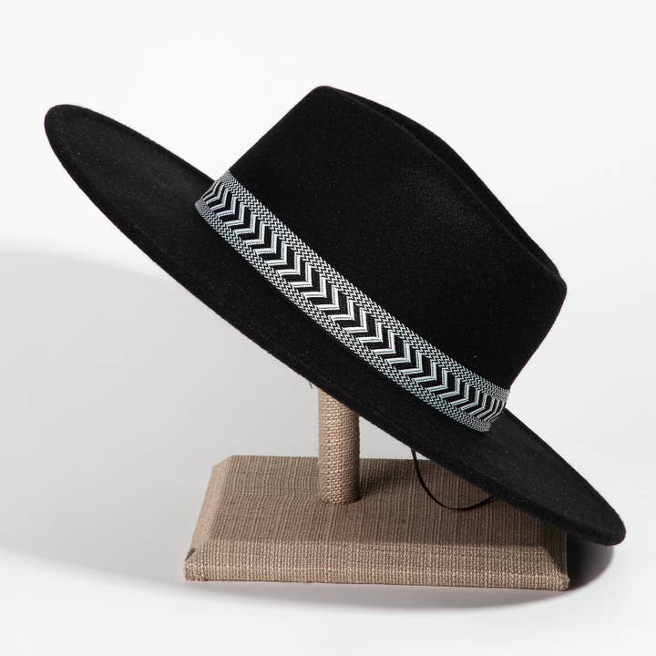 Sombrero de moda Fedora con correa de patrón chevron para venta al por mayor de Collections by Fame Accessories