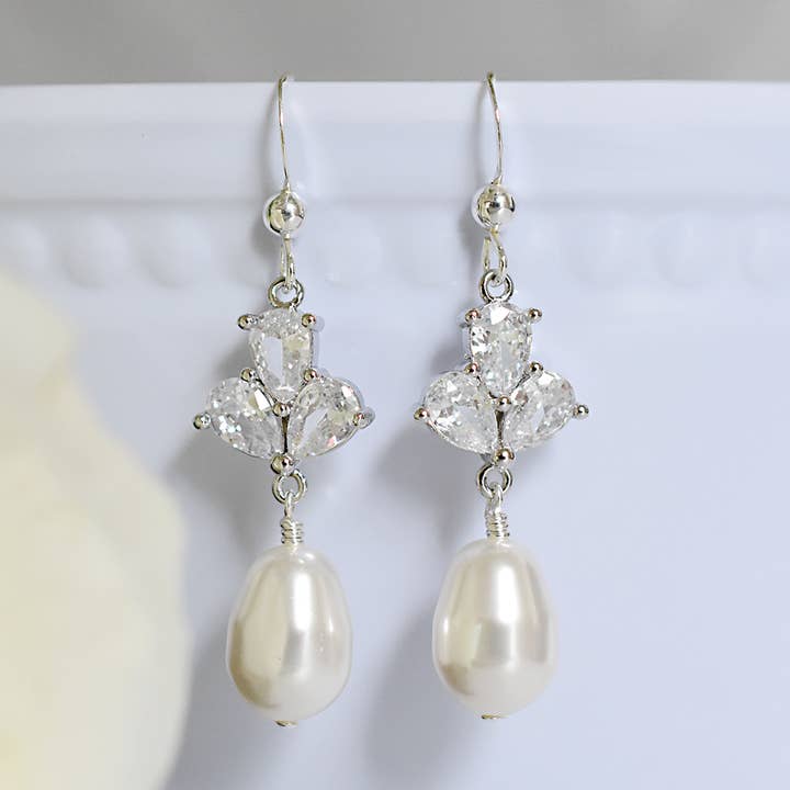 Os brincos de rosa em prata por atacado de Designed by Stacey Jewelry