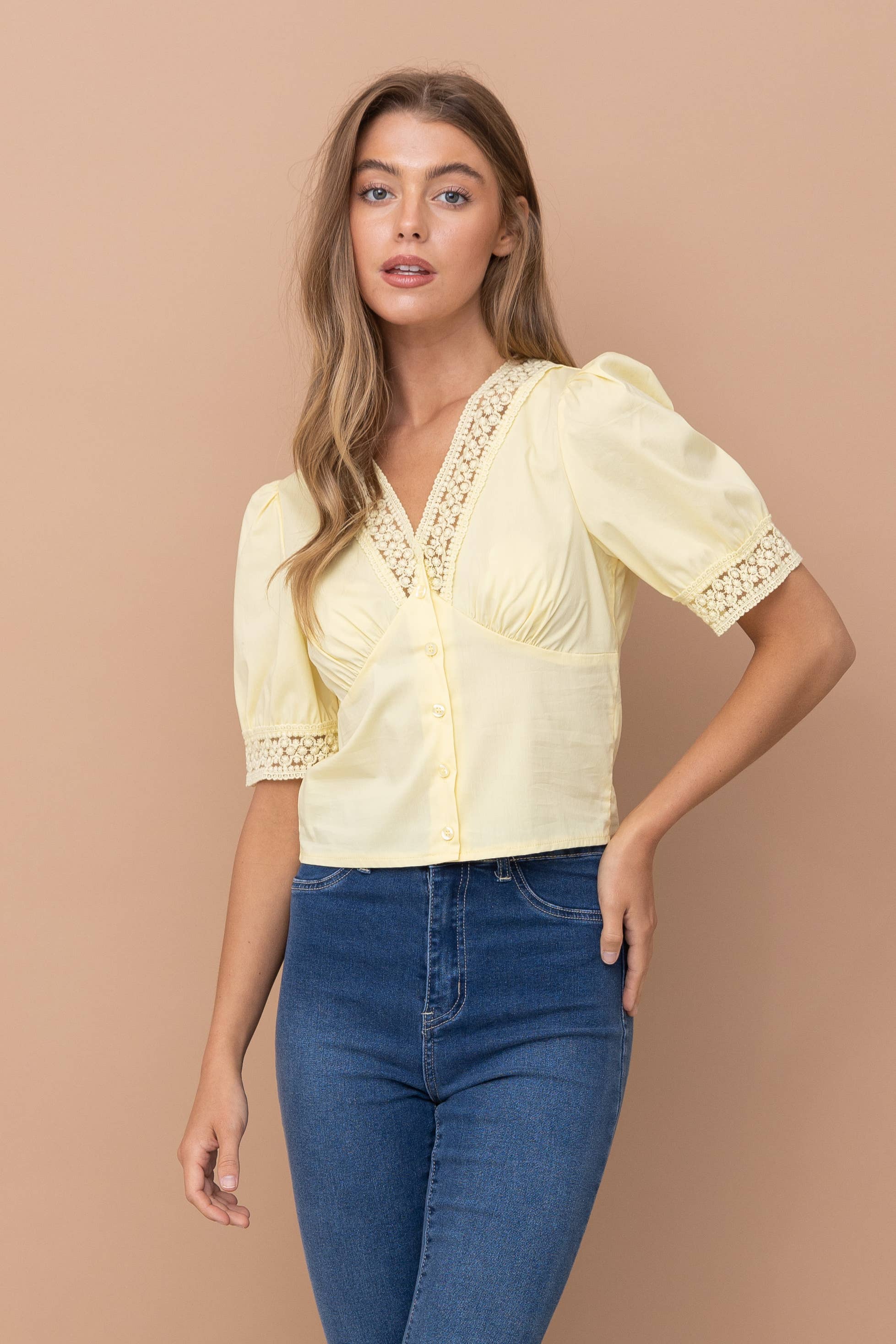 KIWI - Wholesale Button Down Shirt - Women's - IT2367 Top4