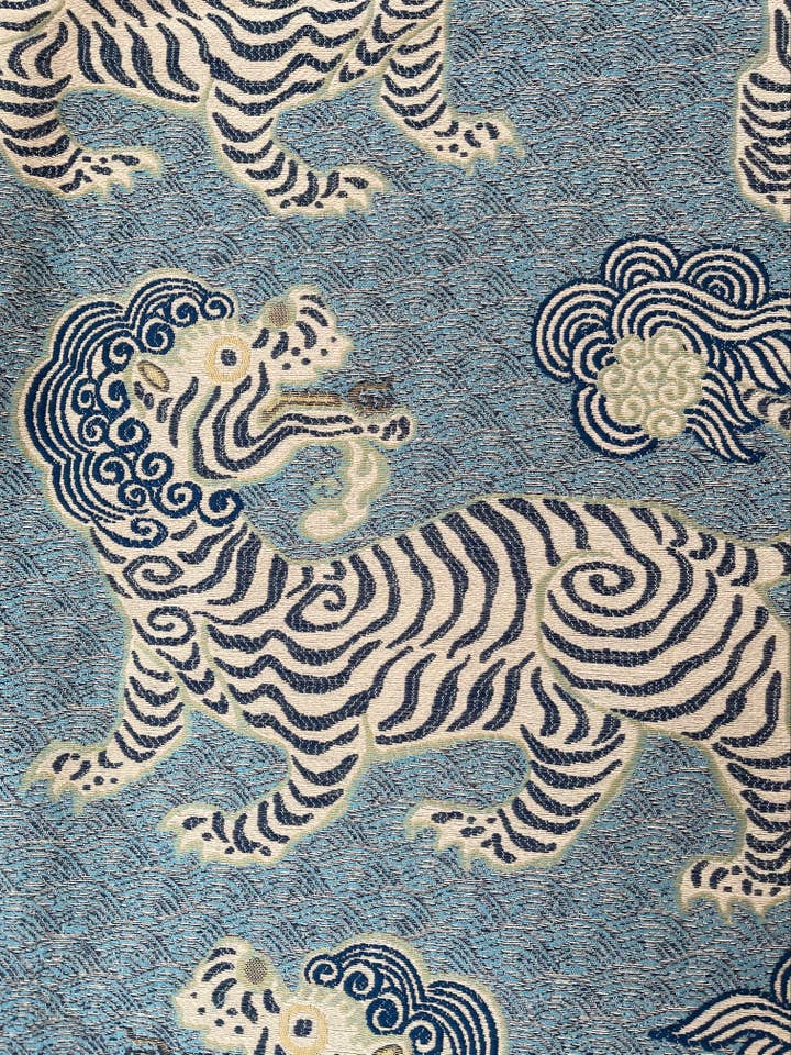 Camilla Foo Dog Kudde med Fjäderinlägg - Anpassad för wholesale av Dahlia & Grace pillows