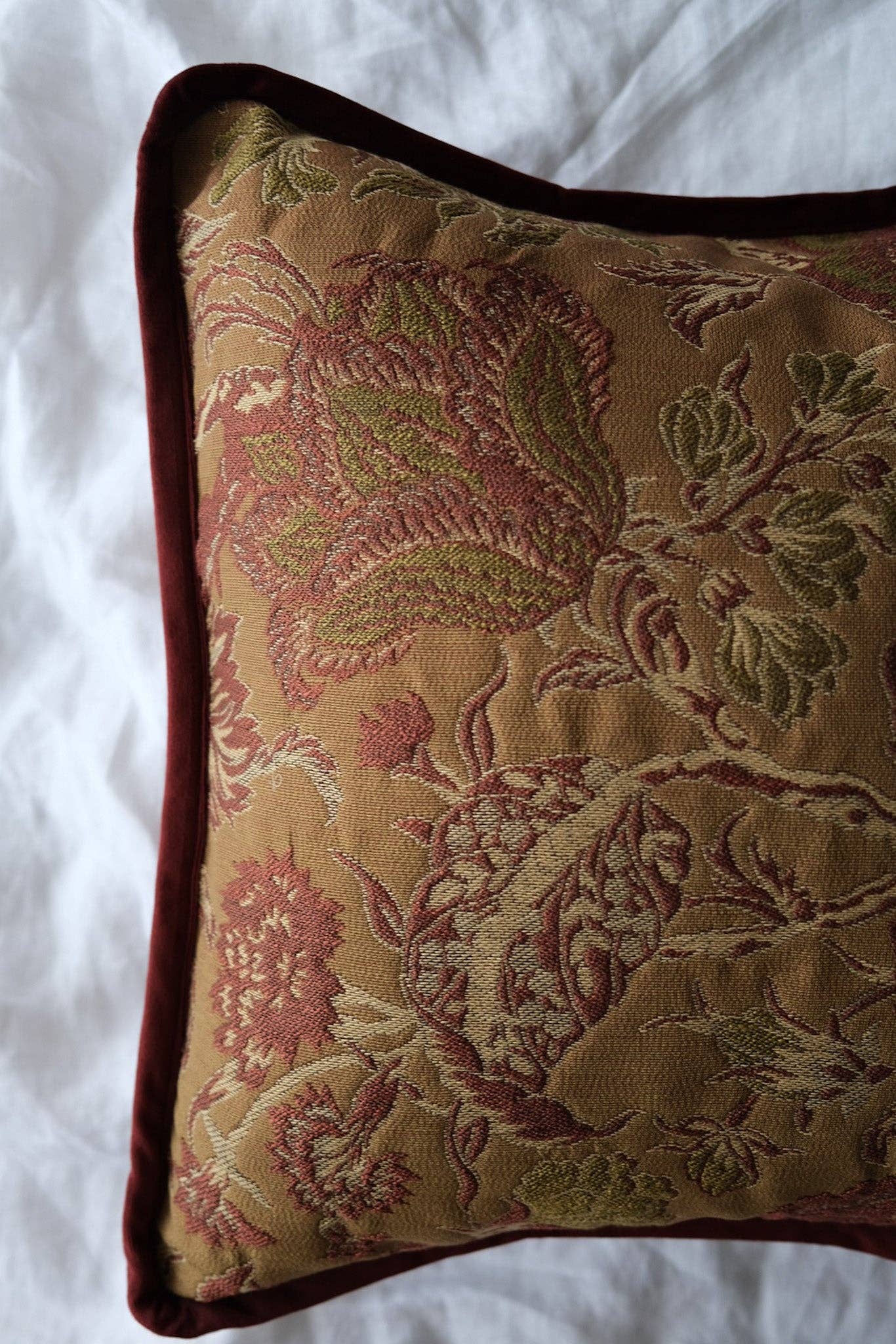 Twenty Third by Deanne - Wholesale Throw/Decorative Pillow - Manon Reversible Tapestry Pillow8