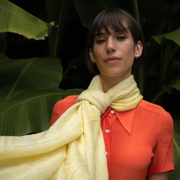 Abstract - Wholesale Scarf - Women's - Solid color stole abstract motif4