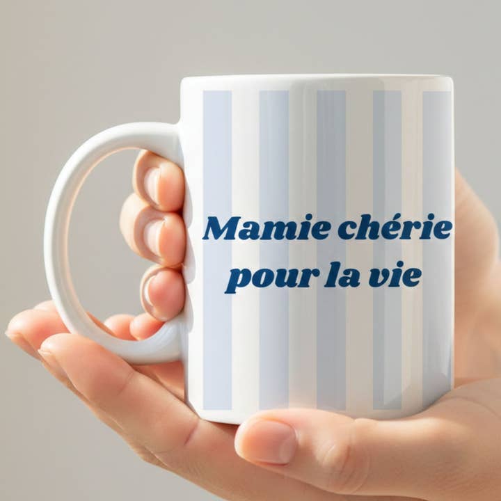 Mug Mamie Chérie pour la vie - Rayures Bleu pour la vente par les bambetises
