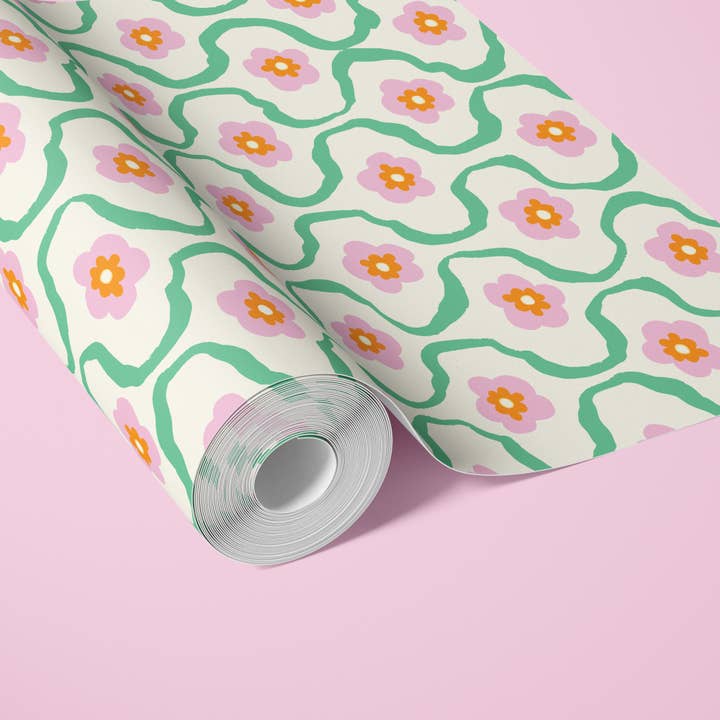 Oh So Daisy – wholesale Wallpaper – WIGGLE WIGGLE CREAM WALLPAPER2