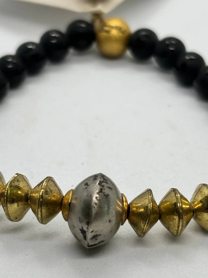 simplement magnifique - Perle Mantra Gravée avec Shungite - BRACELET HOMME pour la vente par Beautiful Soul Jewelry