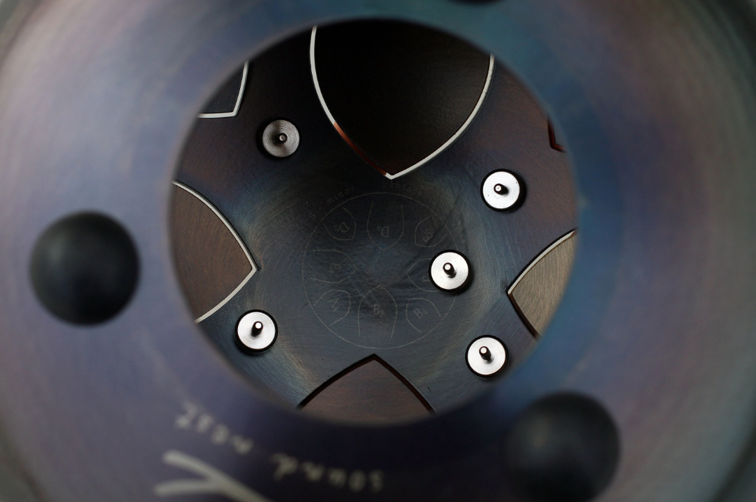 Sound Nest - Vente Instruments de musique - Tambour à langue en acier 30 cm (12") Pentatonique son grave profond3