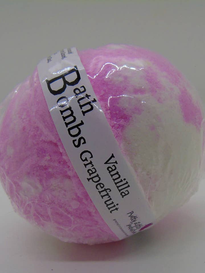 Vanilla Grapefruit Bath Bomb for wholesale by Pretty Little Industries Ltd