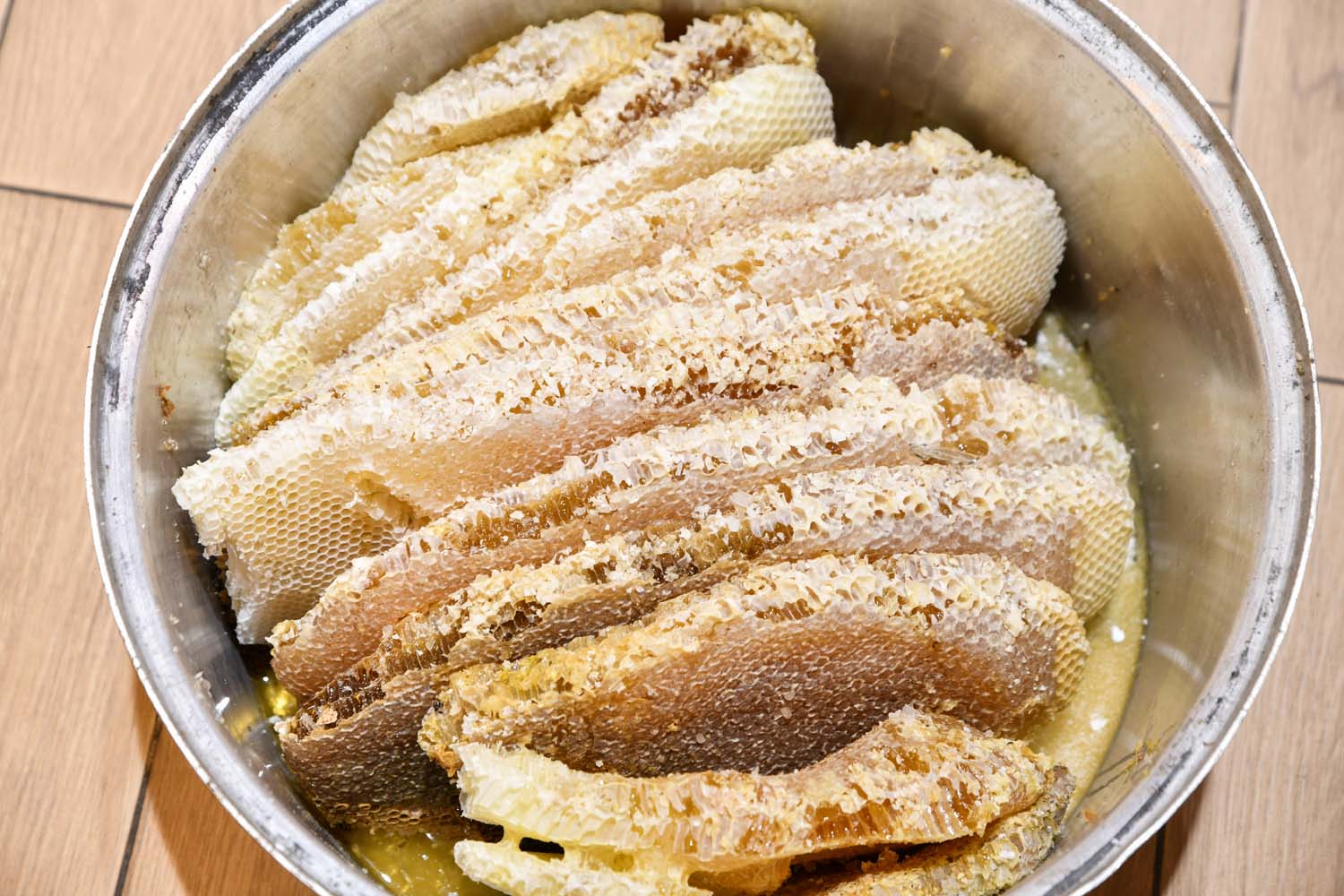 Aladdin - Wholesale Honey - Balsev | Karakovan Basket Honeycomb Honey