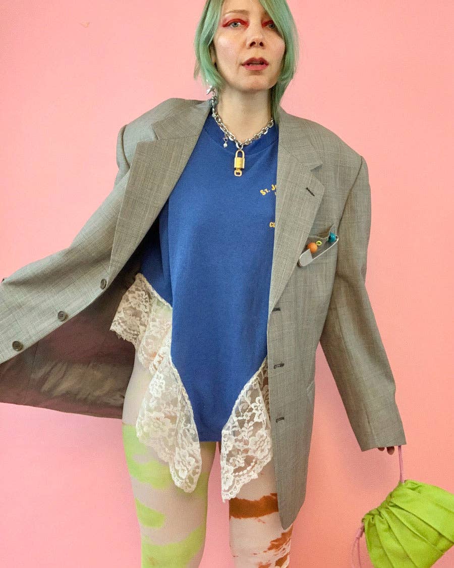 Shop Journal Vintage - Wholesale T-Shirt - Women's - Upcyled negligee lace tee1