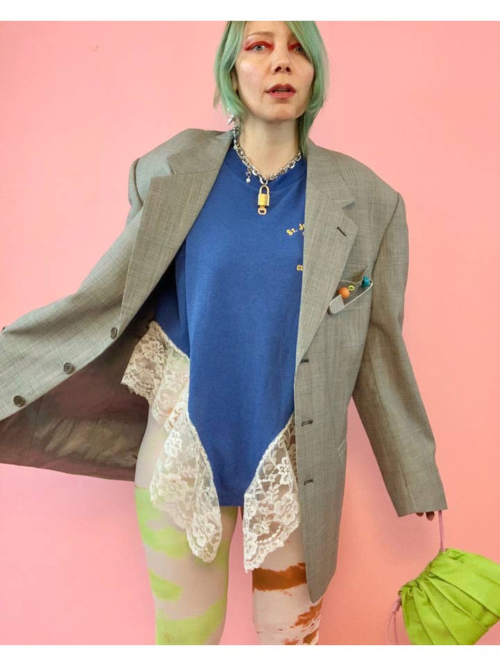 Shop Journal Vintage - Wholesale T-Shirt - Women's - Upcyled negligee lace tee1