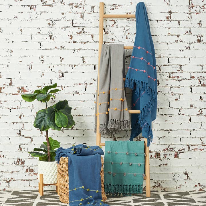 carol & frank - Wholesale Throw Blanket - SALE Tabb Boulder Gray Tassel Throw Blanket