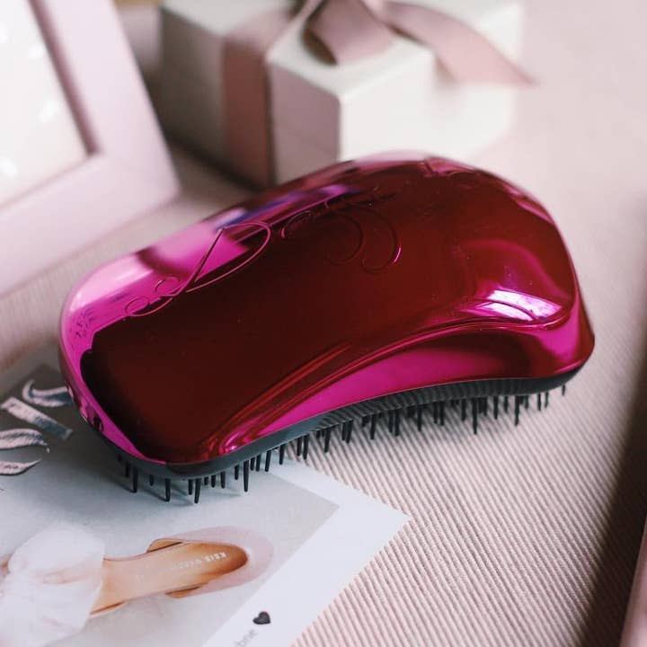 Cepillo desenredante Dessata - METAL FUCSIA para venta al por mayor de Dessata