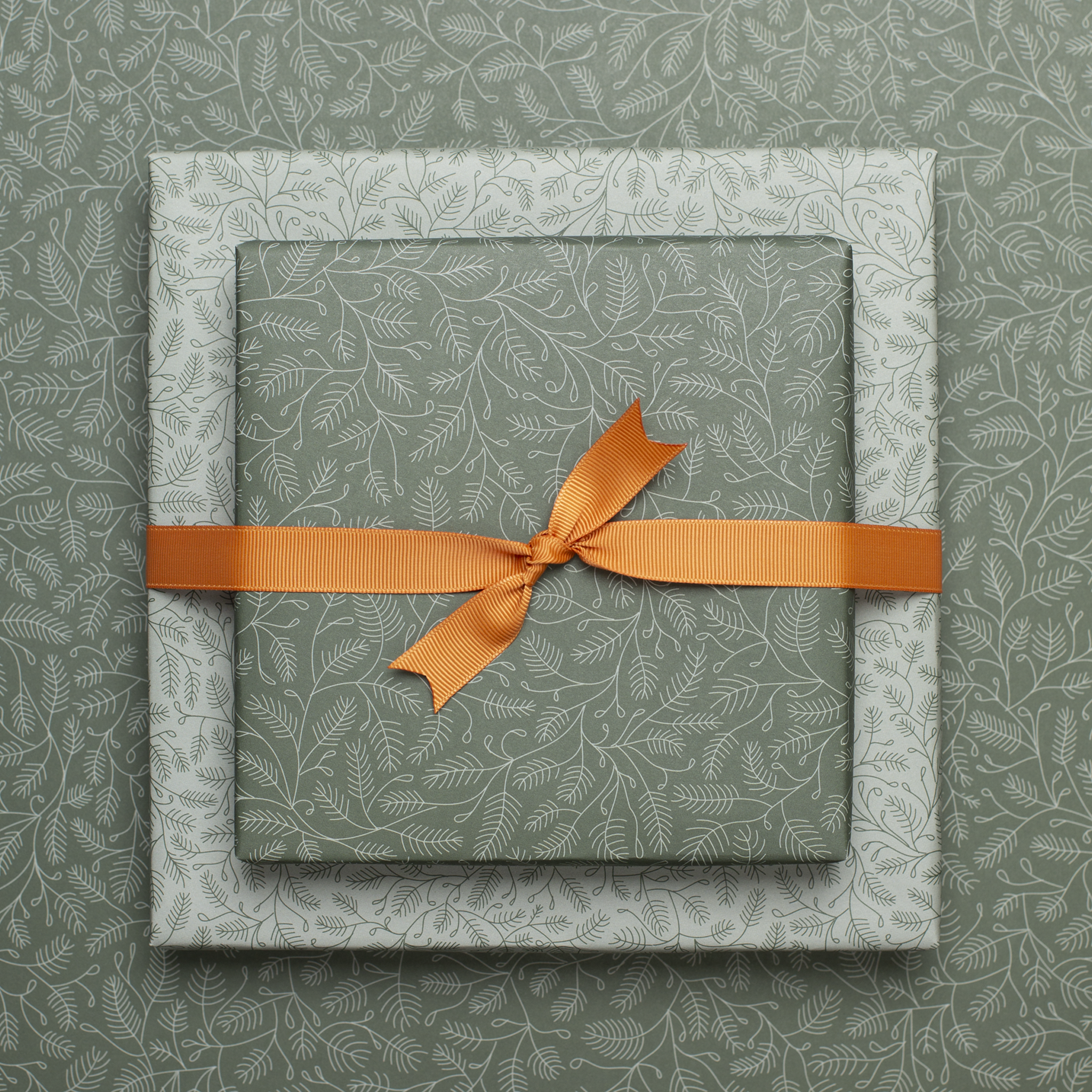 My Pretty Circus - Wholesale Flat Wrap - Christmas wrapping paper green pine branches - double sided6