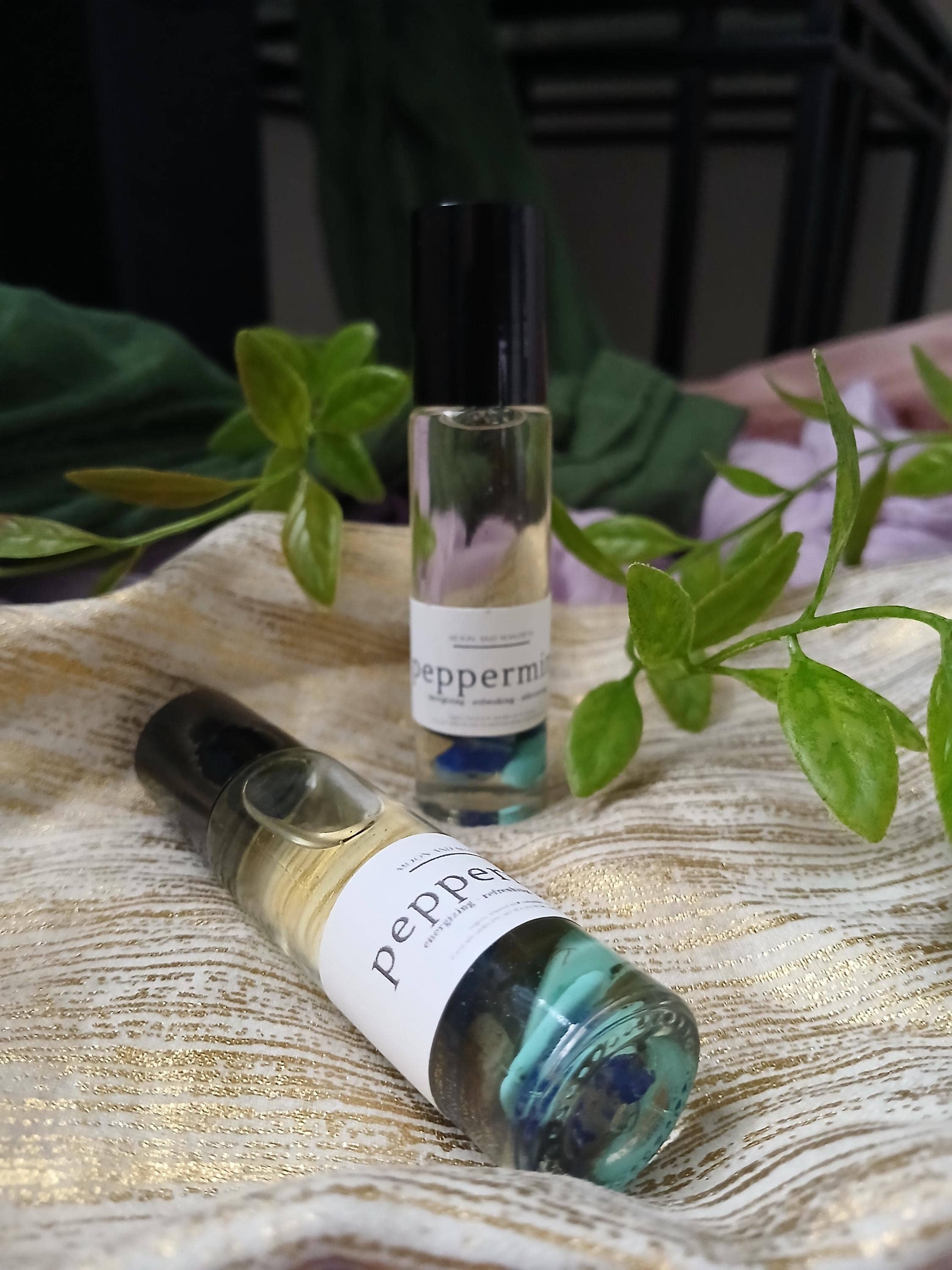 moon and mantras - Wholesale Essential Oil Roll-On - Peppermint Oil Roller with Lapis Lazuli & Blue Howlite3
