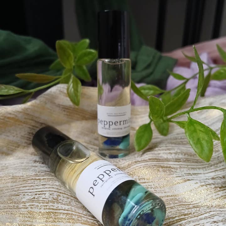 moon and mantras - Wholesale Essential Oil Roll-On - Peppermint Oil Roller with Lapis Lazuli & Blue Howlite3