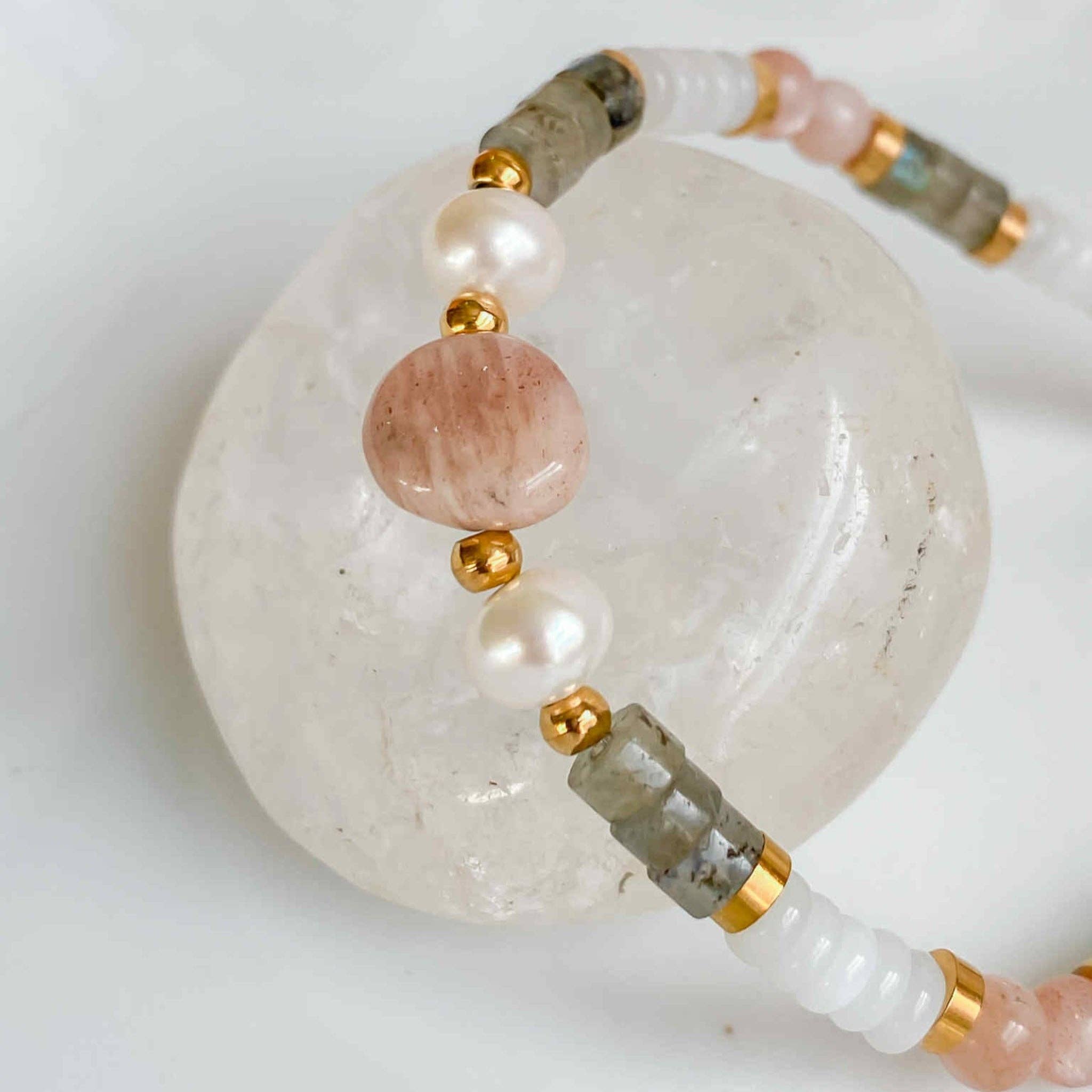 Lunaki Design - Wholesale Beaded Bracelet - Natural stone bracelet and 18K gold-plated stainless steel | HÉCATE6