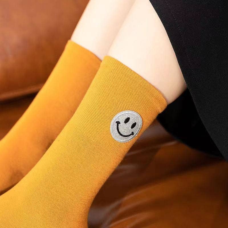 Shop Lev – wholesale Socks – Women's – Women happy face Patch Crew Cotton Socks17