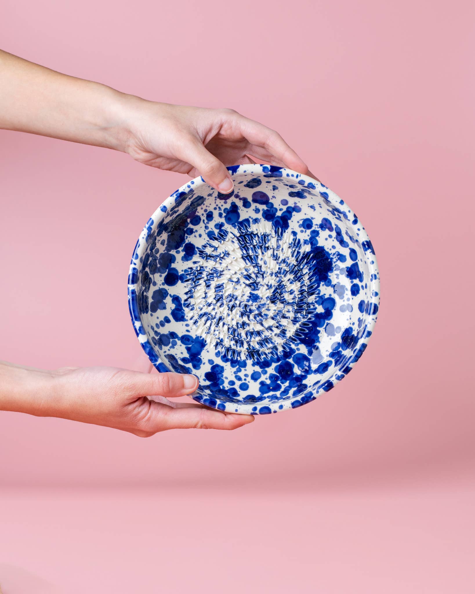 Alfar Tierra Cocida – wholesale Grater – Large Pottery Grater Plate – Includes Gift Spoon / PERSIA6