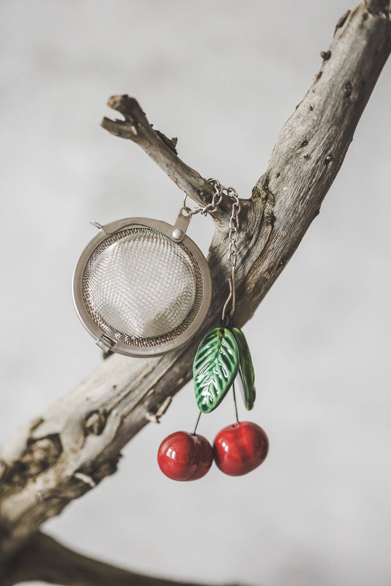 Danutė Murauskienė - Wholesale Tea Strainer/Infuser - Tea infuser with cherries2
